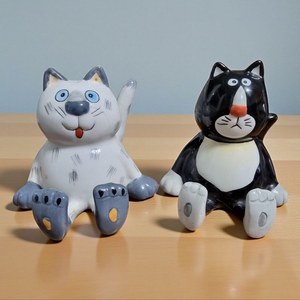 Kitty Cat Large Salt & Pepper Shakers